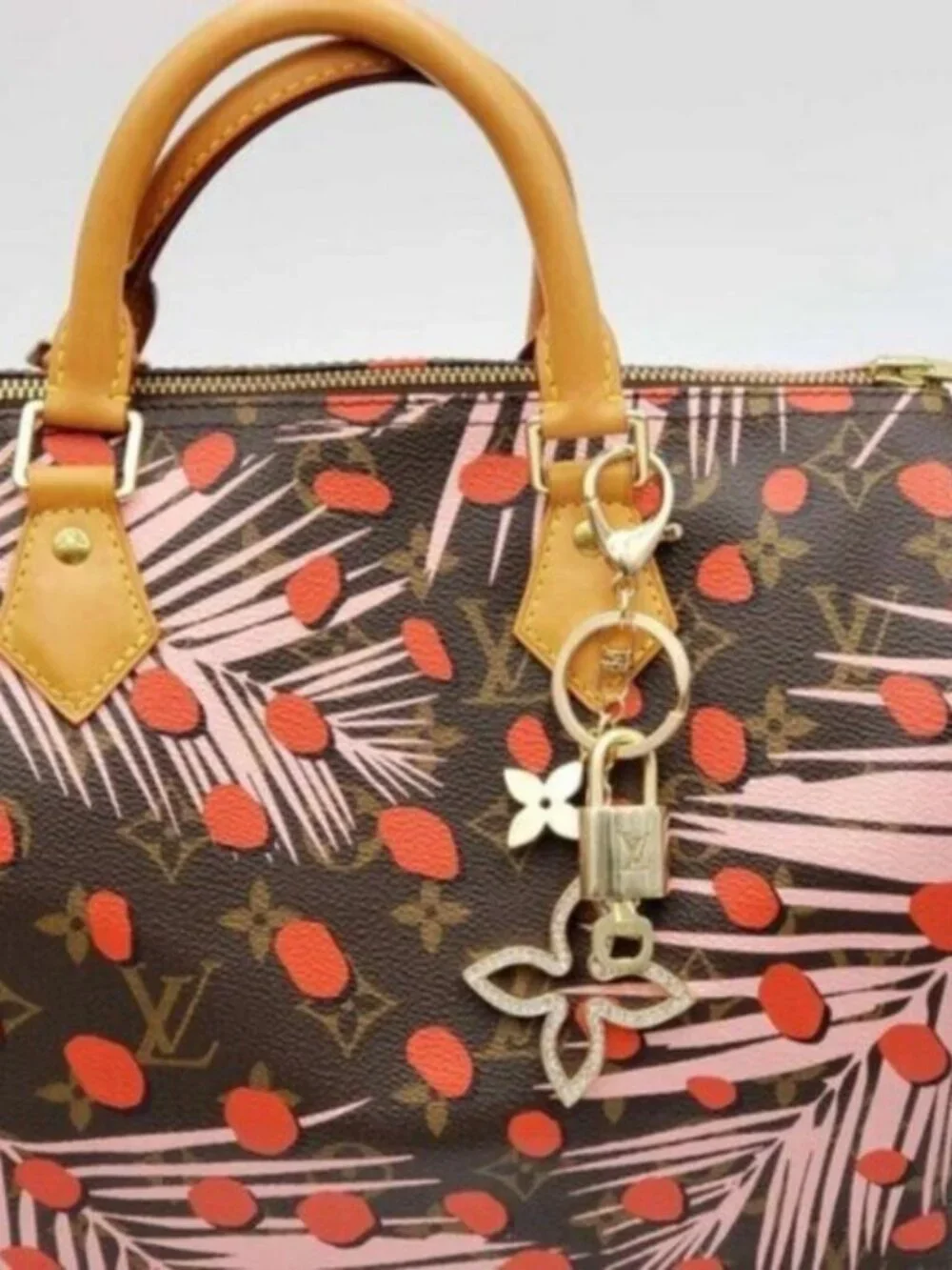 Authentic Louis Vuitton Gold Lock 🔒 Keychain Bag Unbranded Clover Charm LV